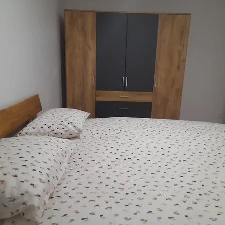 Apartment -lucia Family's *