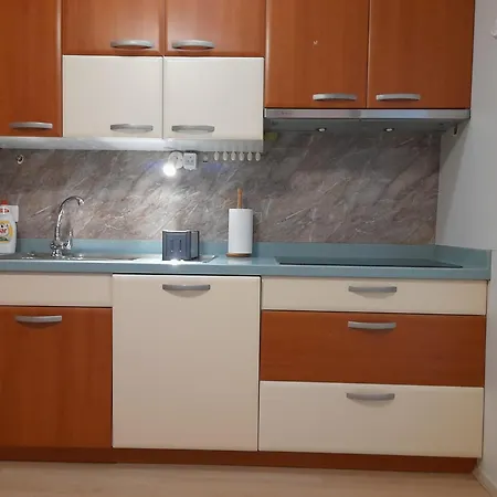 Apartment -lucia Family's *